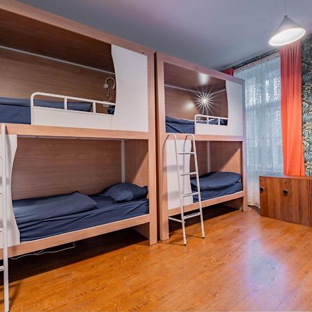 Stellar Female Hostel Prag Exteriör bild