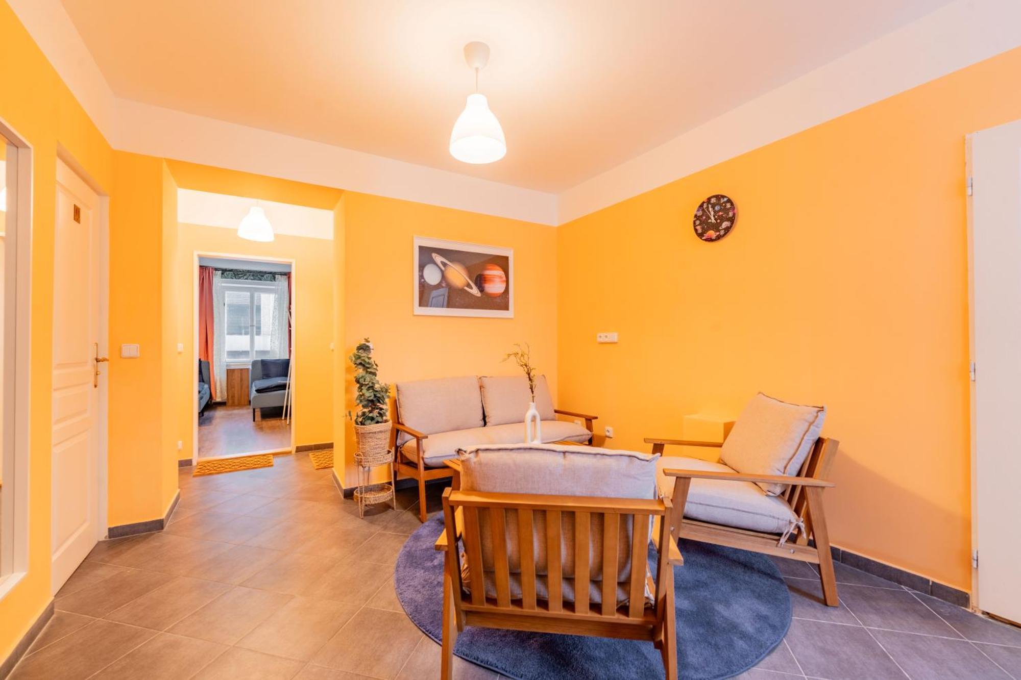 Stellar Female Hostel Prag Exteriör bild