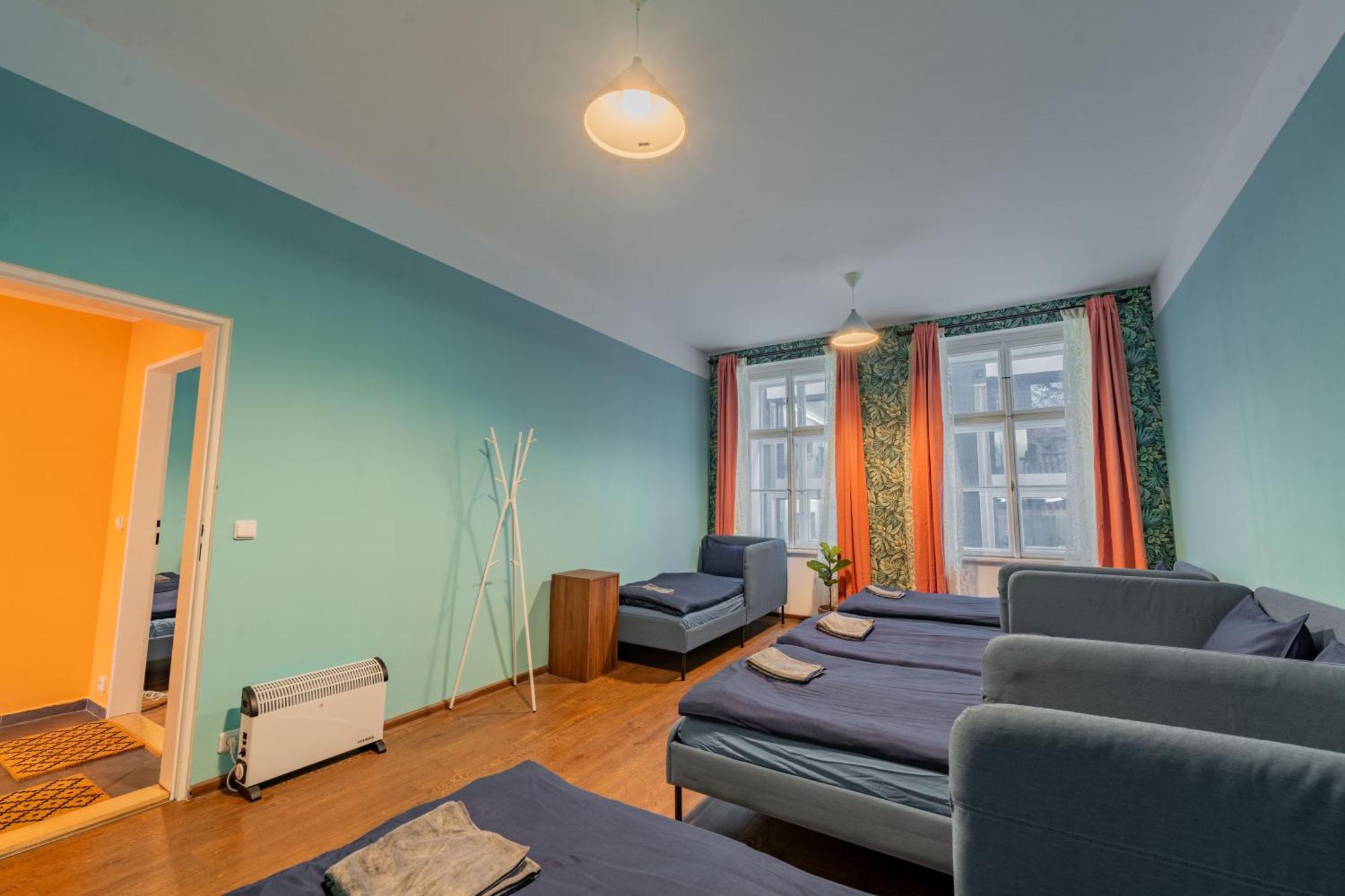 Stellar Female Hostel Prag Exteriör bild